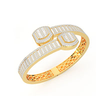 Load image into Gallery viewer, 10K Yellow Gold Tw Bangle Bracelet 6-7/8 Cttw